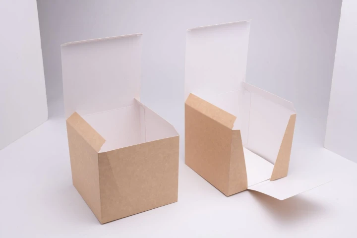 pol_pl_Burger-box-XL-wkladka-15-8-x-15-8-x-14-5-cm-50-szt-873_4.jpg