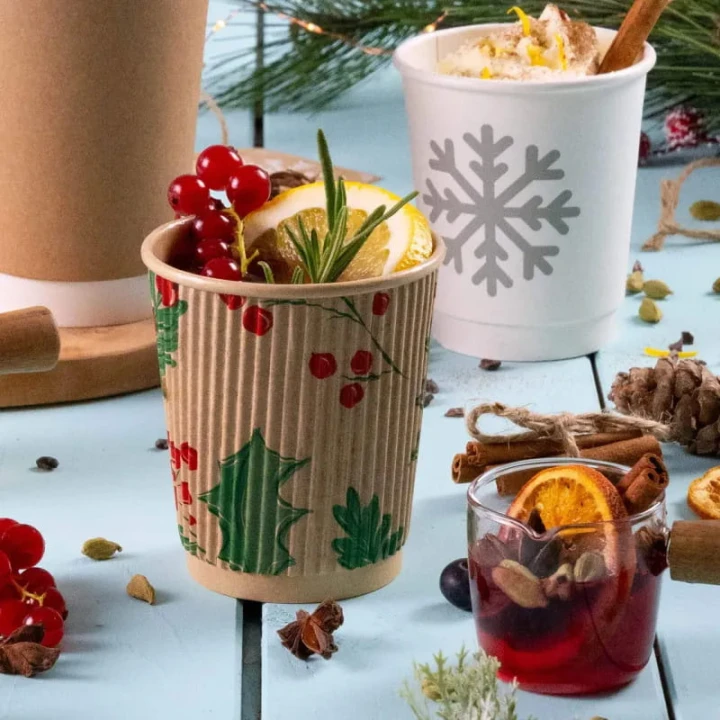 pol_pl_Kubek-papierowy-karbowany-kraft-dyspersja-Christmas-250-ml-sr-80-mm-25-szt-2155_6.jpg