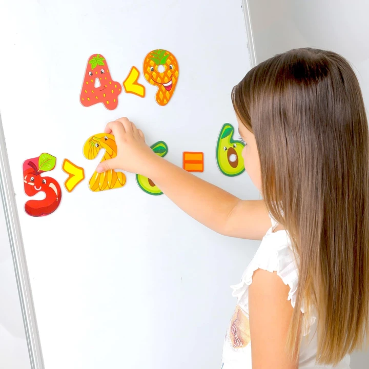 pol_pl_MAGNETYCZNA-GRA-NUMERY-NAUKA-LICZENIA-MATEMATYKA-OWOCE-ZESTAW-UKLADANKA-MV-4031-38-704_3.png