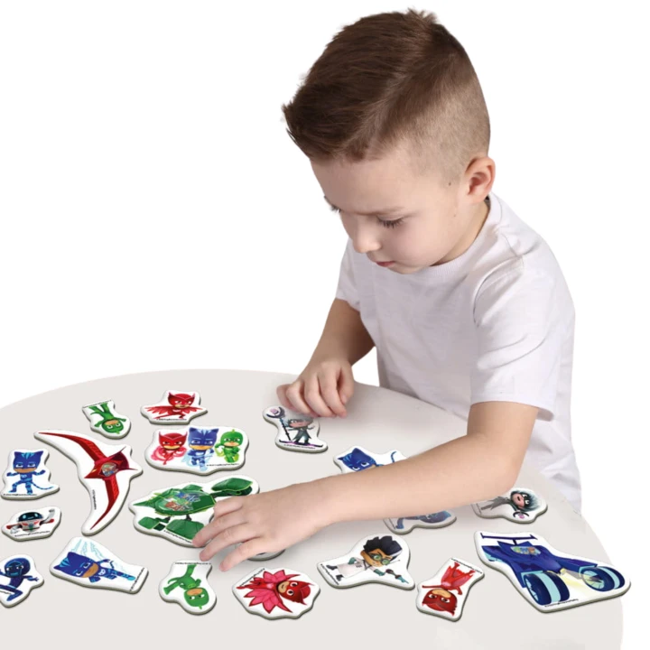 pol_pl_ZESTAW-MAGNESOW-PIDZAMERSI-PJ-MASKS-SWIAT-BOHATEROW-KOLOROWA-UKLADANKA-ME5031-31-691_3.png