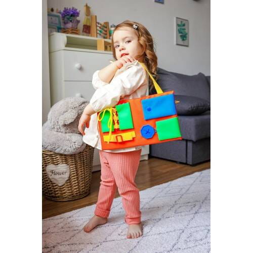 pol_pl_GRA-EDUKACYJNA-BUSY-BOARD-2-TABLICA-MANIPULACYJNA-TORBA-ROTER-KAFER-149_6.jpg
