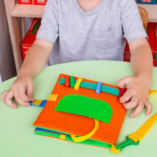 pol_pl_BUSYBOOK-DUCK-KSIAZECZKA-EDUKACYJNA-WIELOFUNKCYJNA-ZAMKI-ROTER-KAFER-147_5.jpg