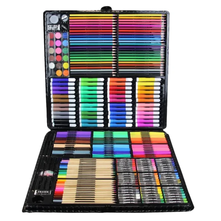 pol_pl_DUZY-ZESTAW-ARTYSTYCZNY-KREATYWNY-KREDKI-MAZAKI-FARBKI-MALY-ARTYSTA-258el-16709_4.png