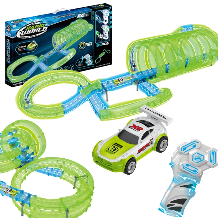 pol_pl_MEGA-XXL-TOR-WYSCIGOWY-ELEKTRYCZNY-PARK-ZESTAW-KOLEJKA-AUTKA-PILOT-KLOCKI-17360_1.png