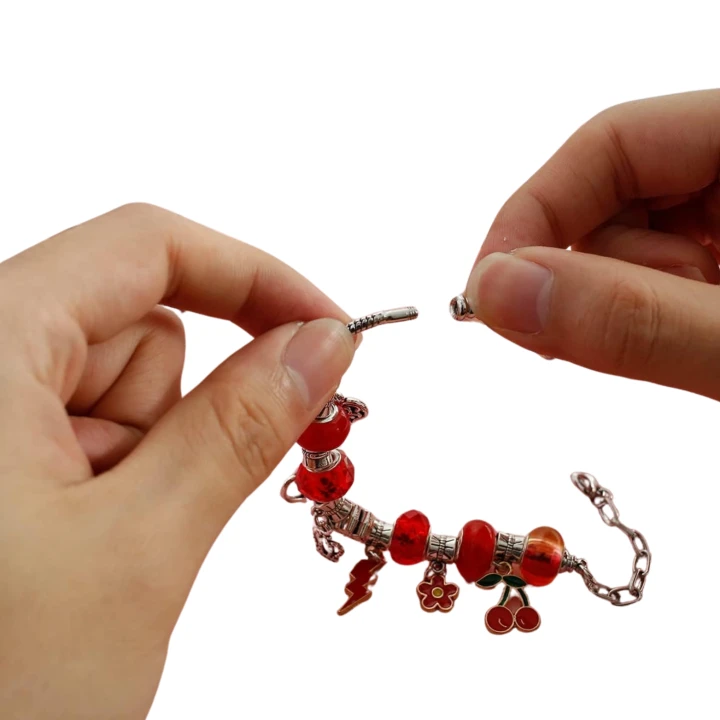 pol_pl_Zestaw-Do-Robienia-Bransoletek-Naszyjnikow-Kreatywny-Dla-Dzieci-Charms-DIY-17844_11.png